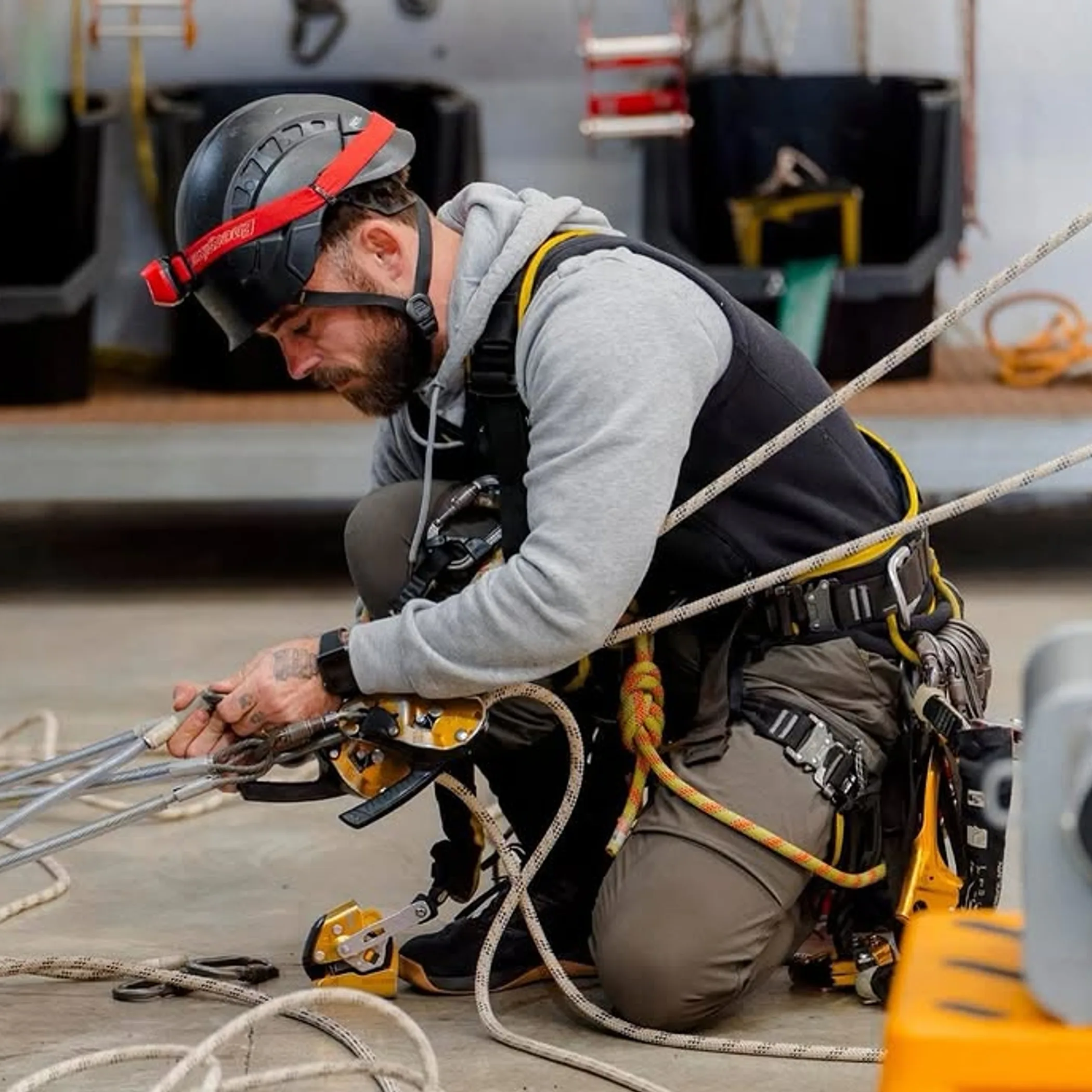 specialised rope access tower maintenance