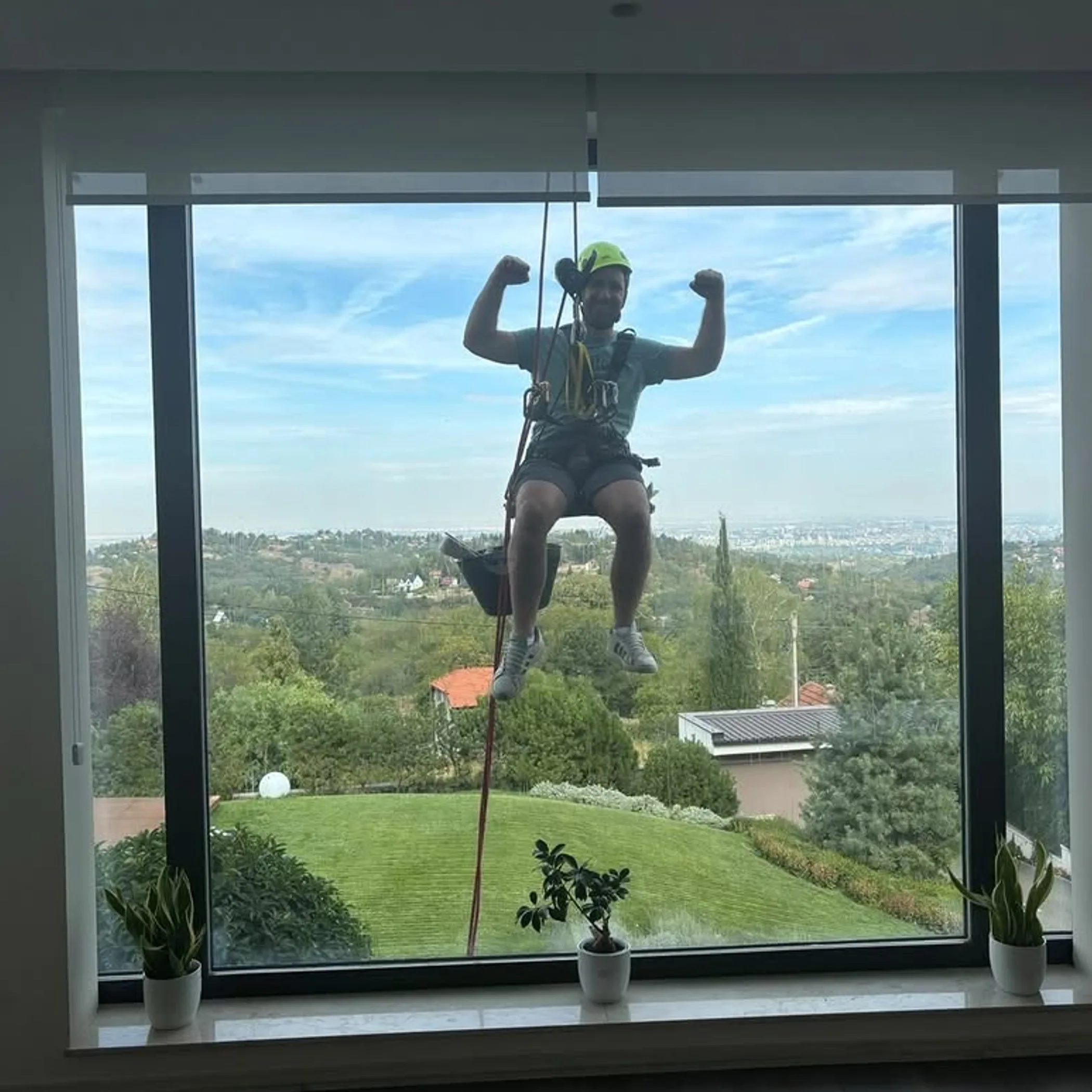 rope access work on a commercial tower